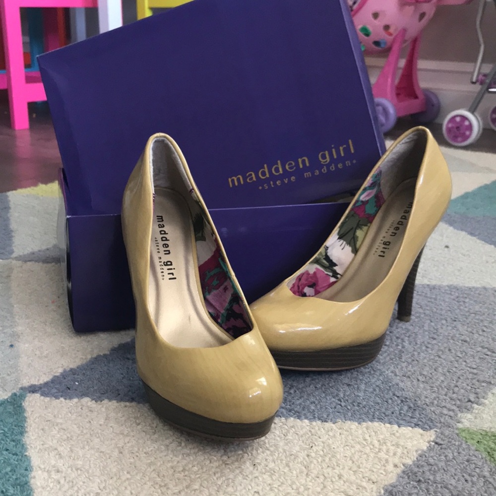 Steve Madden Azpen Heels